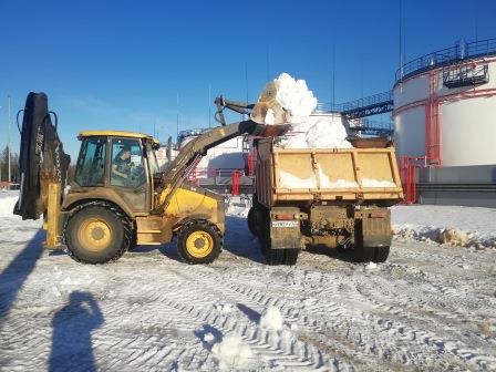 Вывоз снега в Кировском районе